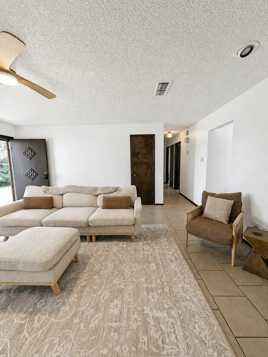 High Plains House furnished home photo 2