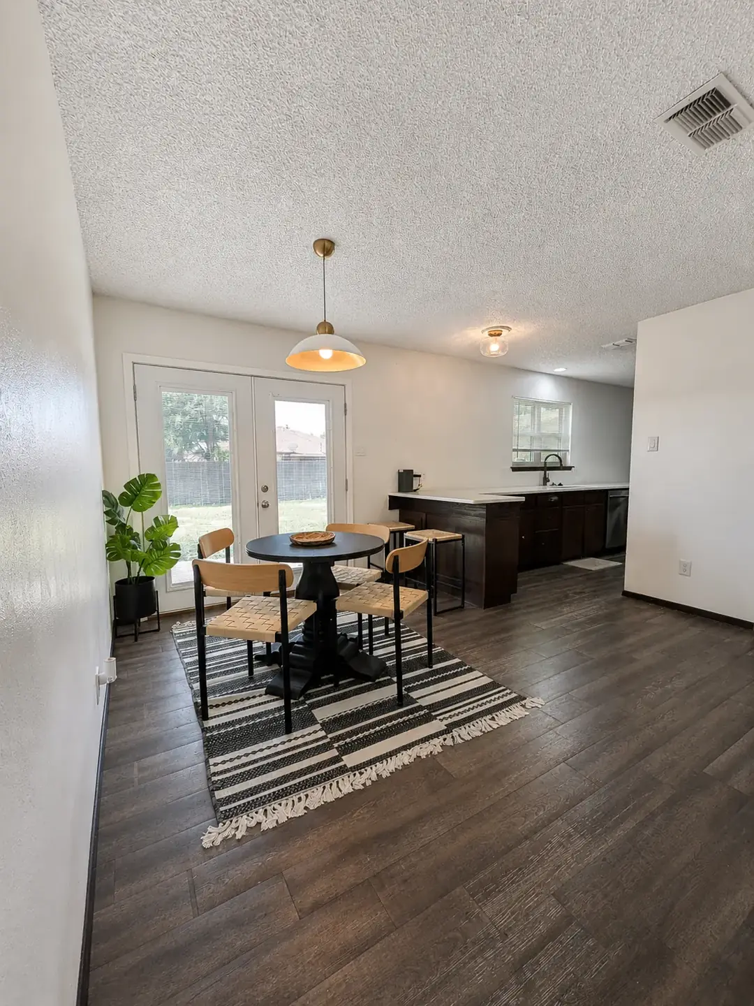High Plains House furnished home photo 3