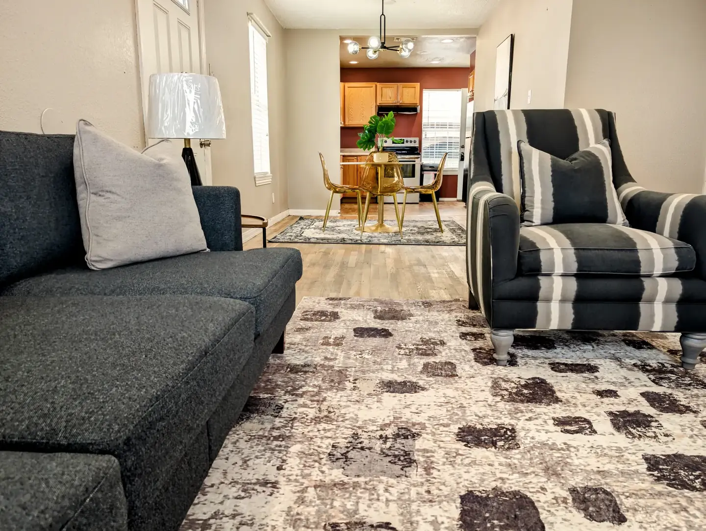 Plaza House furnished home photo 4